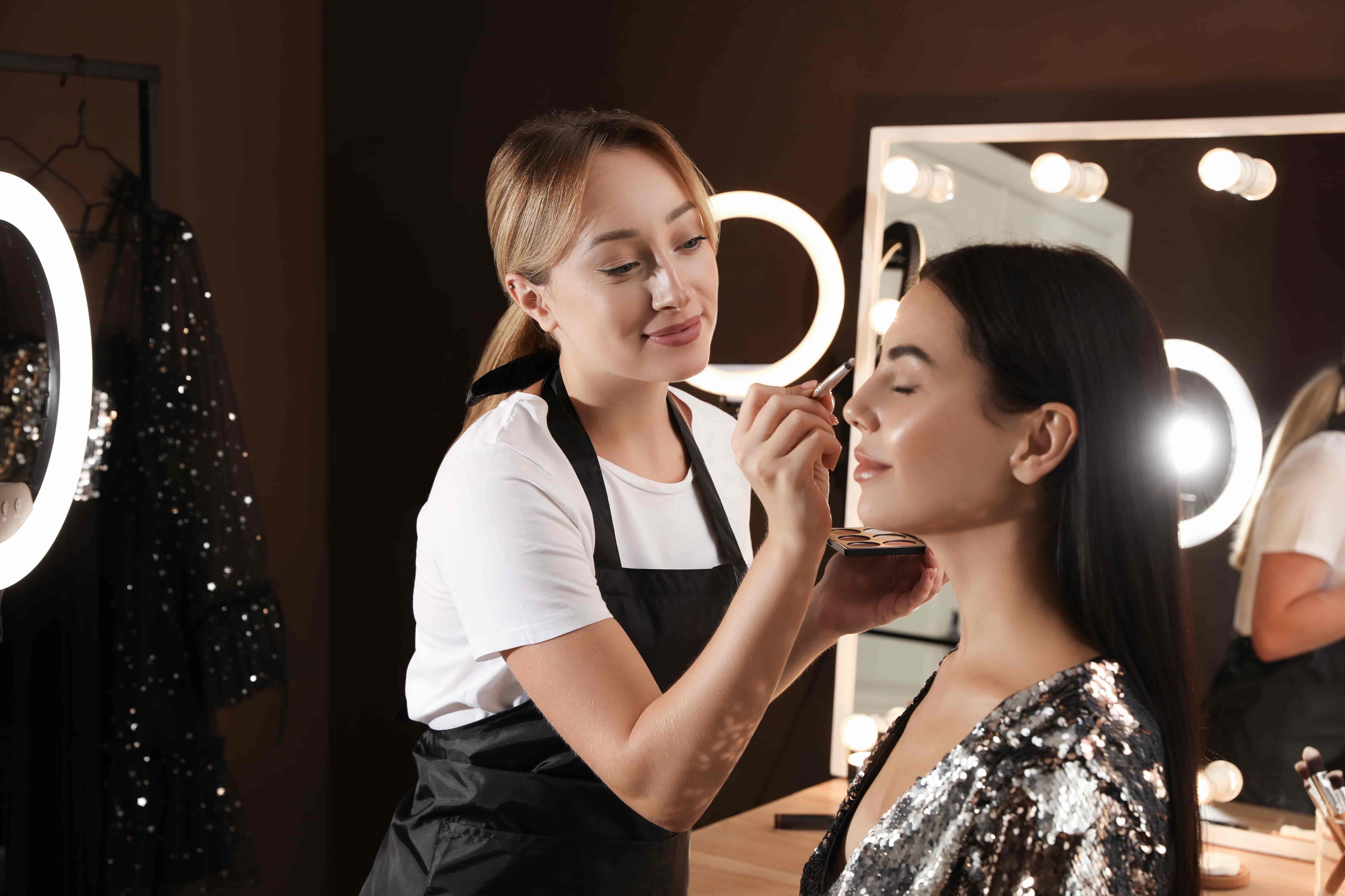 Mobile Makeup Artist Cost: Is the Convenience Worth It?