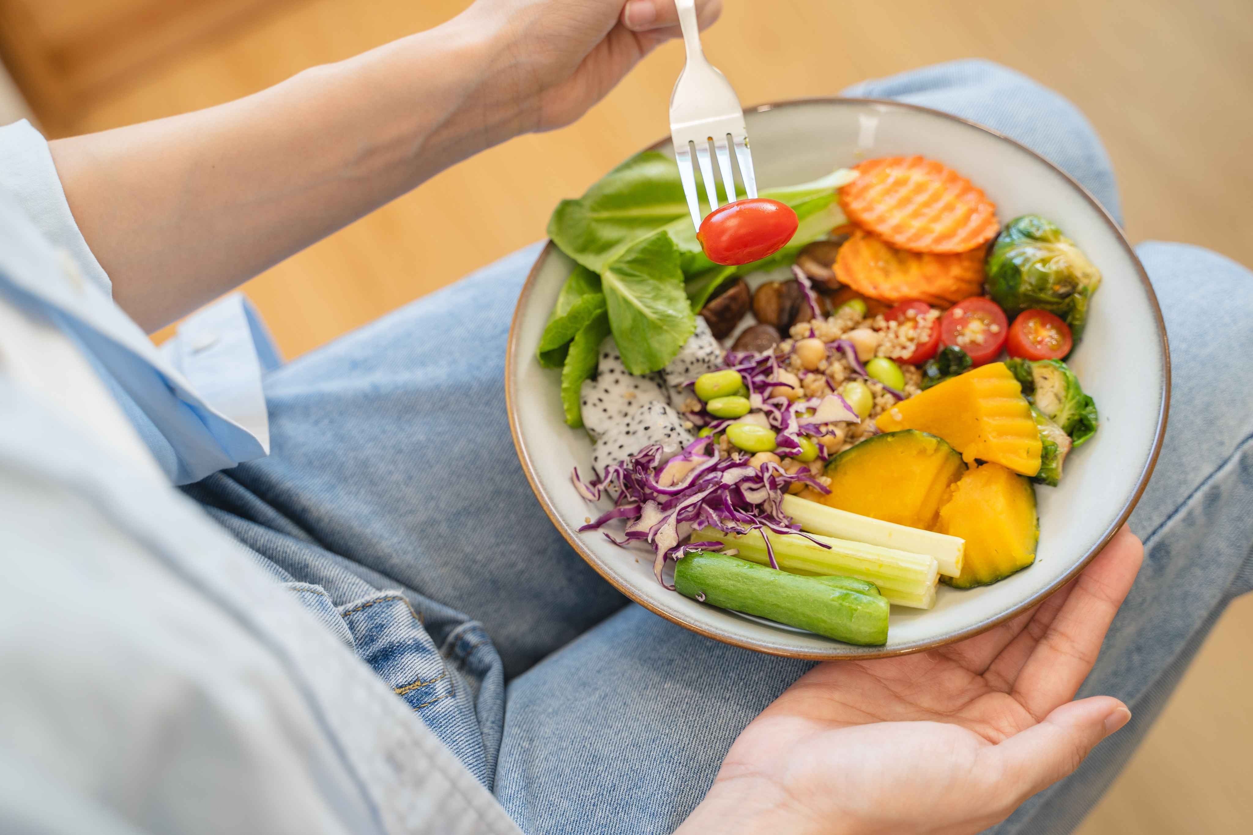 How to Cycle Sync Your Diet for Better Energy and Mood?