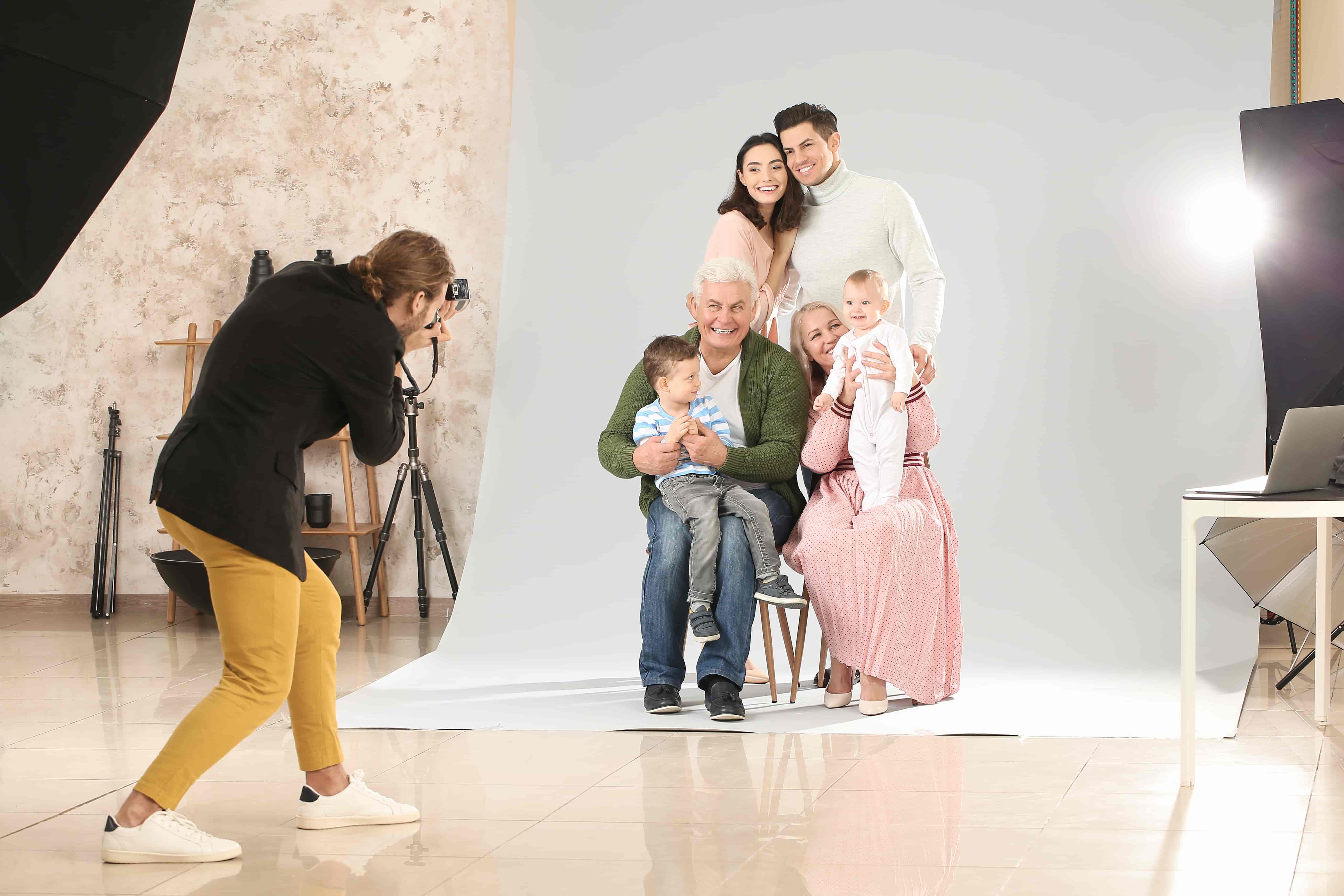 The "Mini-Session" Guide: High-Quality Family Photos on a Budget