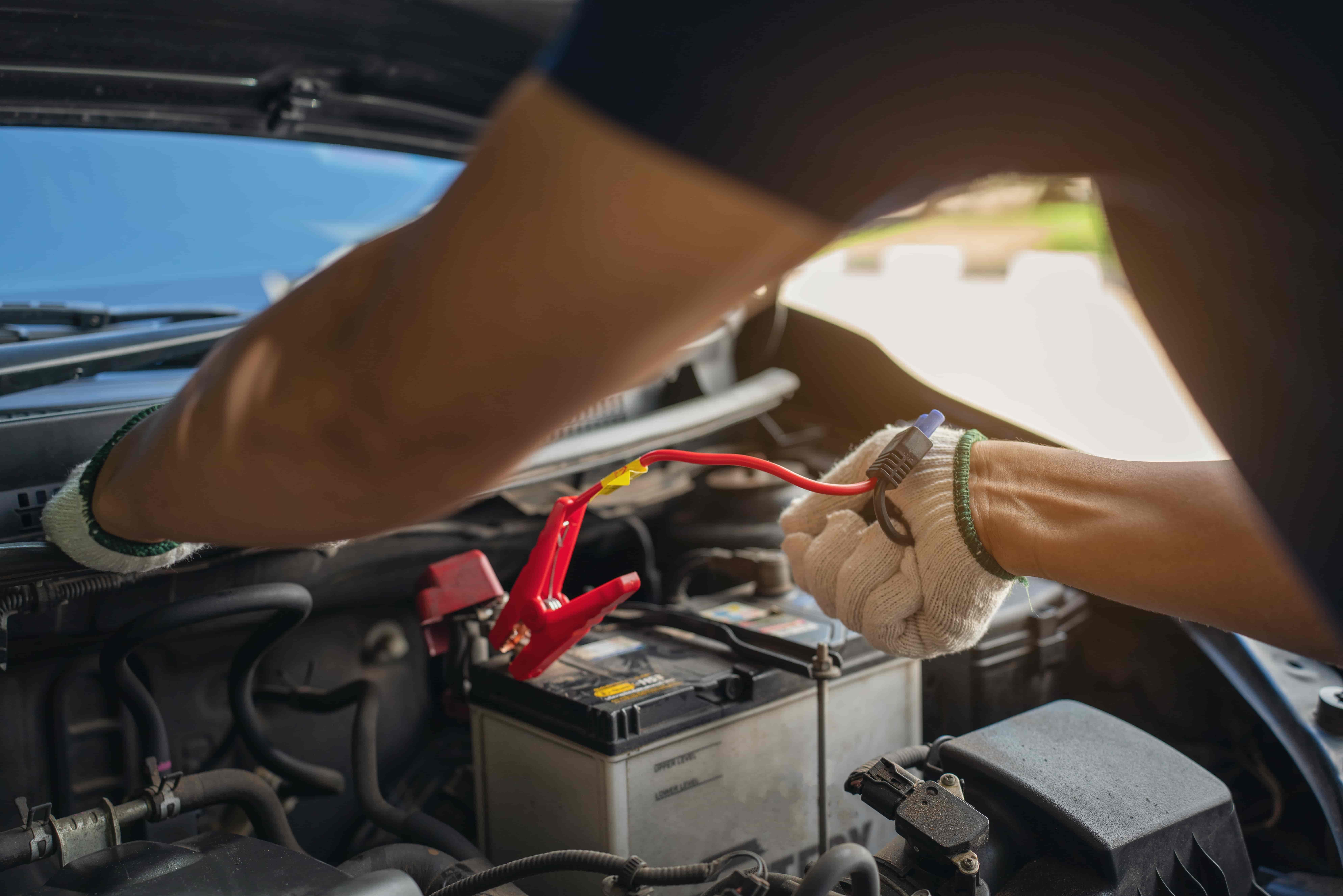 AGM vs. Lead Acid: Which Battery Does Your Car Need?