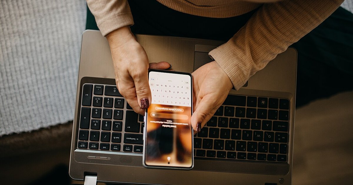 Comparing Prices Online: Tools and Habits That Actually Save Money