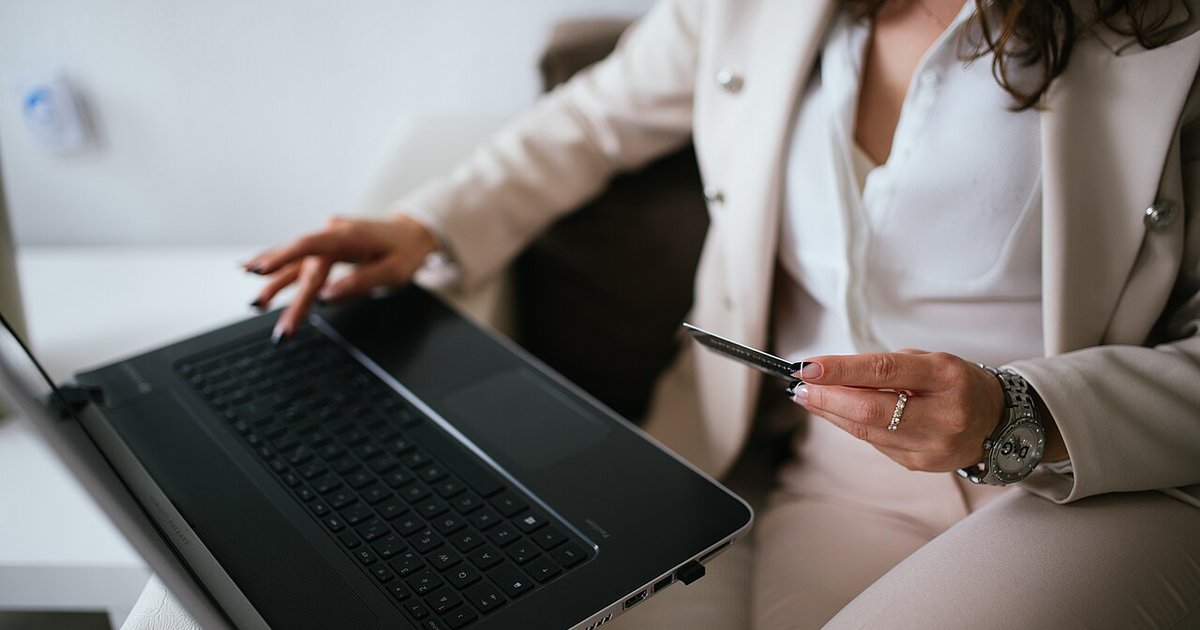 Coupon Codes vs. Automatic Discounts: What's the Difference?