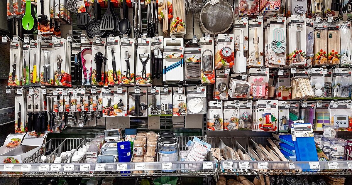 How to Build a Personal Deal-Hunting Routine That Actually Saves Money