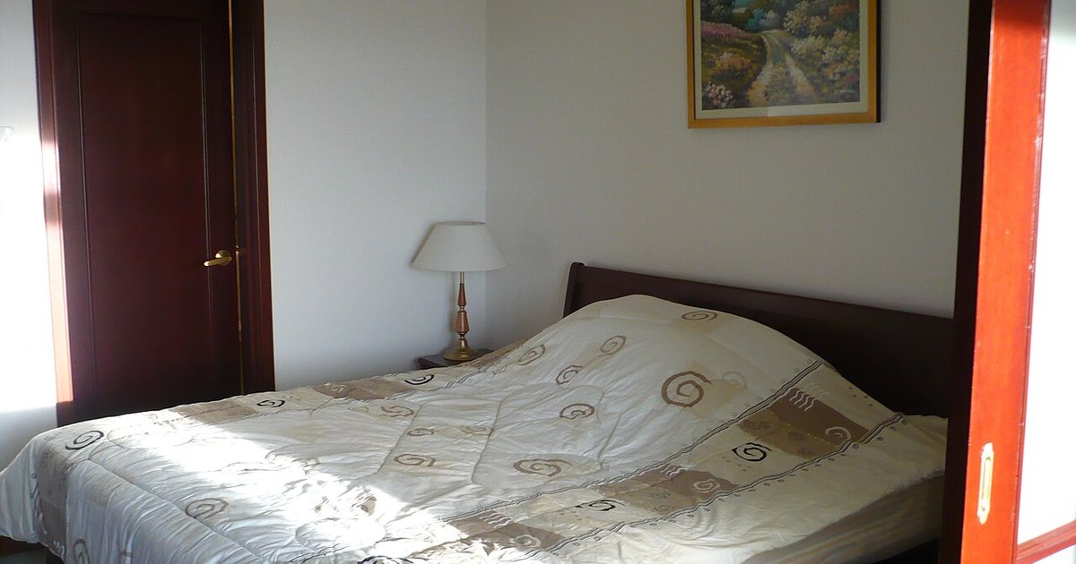 How to Choose Bedding and Linens for Guest Rooms