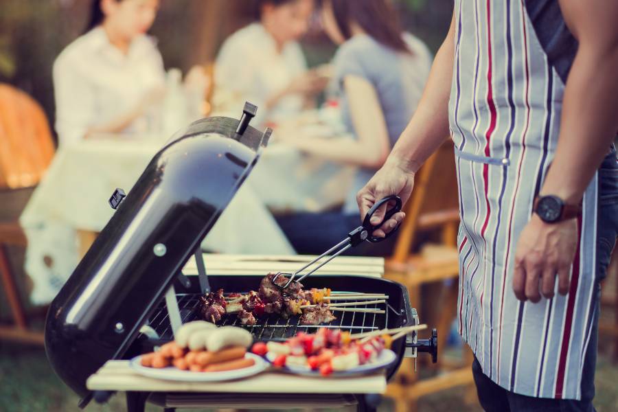 Die 3 unterschiedlichen Grilltypen für deinen Garten